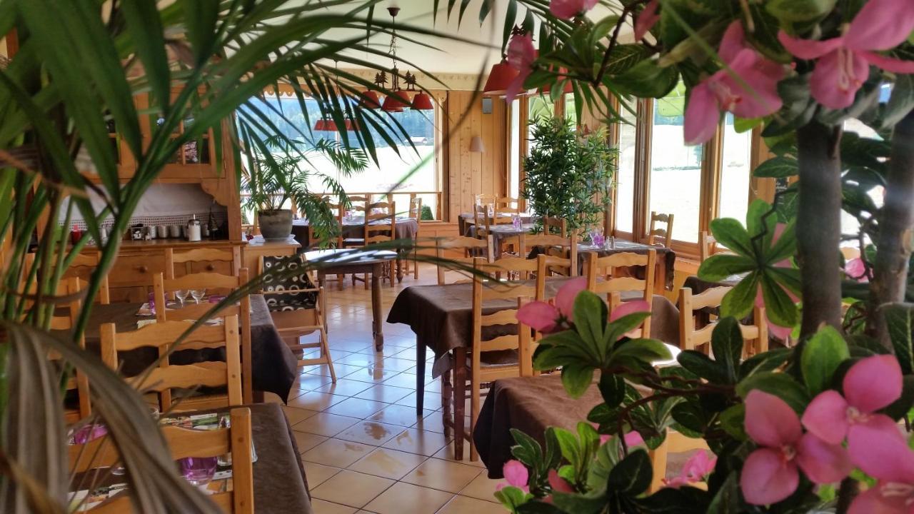 Hotel Restaurant Le Yeti レ・ルス エクステリア 写真
