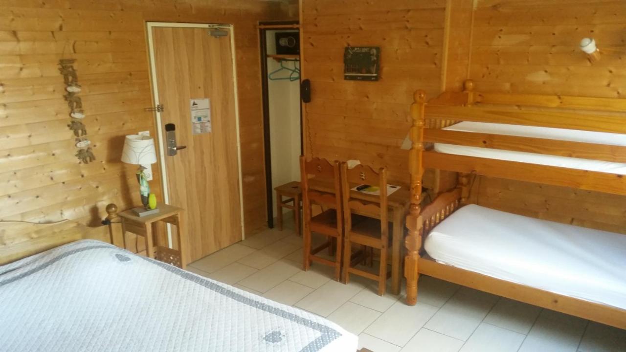 Hotel Restaurant Le Yeti レ・ルス エクステリア 写真